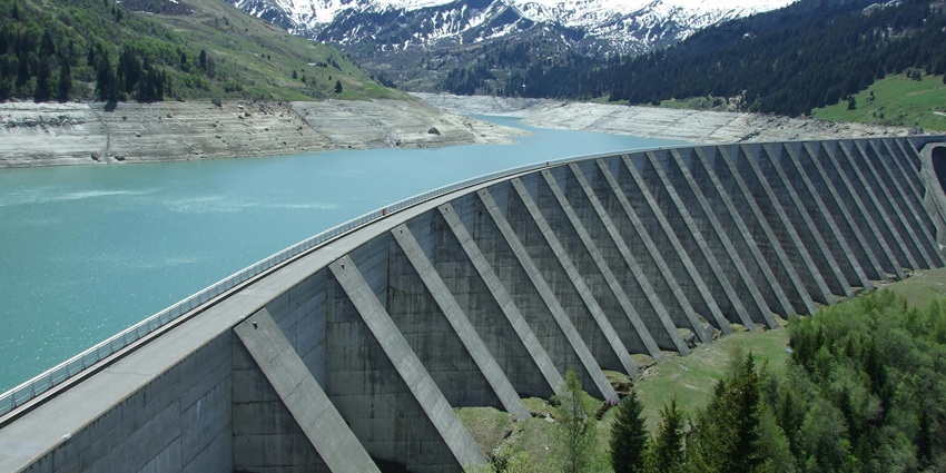 A picture of Pimpalgaon Joga Dam, ideal for nature enthusiasts.