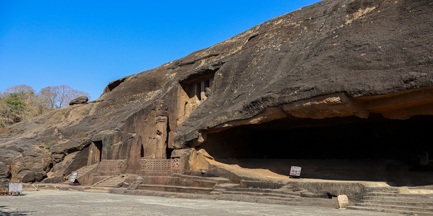 Pithalkhora Cave is one of the most unique places to visit near Auranagabad