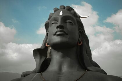 A glimpse of a majestic statue of Adiyogi or Lord Shiva elegantly nestled in Tamil Nadu.