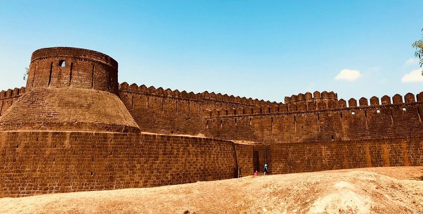 A stunning historical fort Mirjan near Kumta, showcasing ancient architecture and scenes.