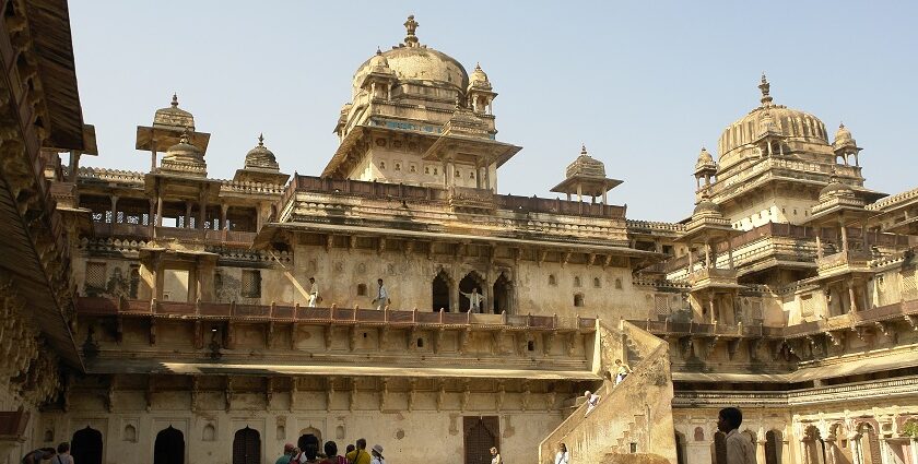 An image of a scenic view of Jahangir Mahal, Orchha, Madhya Pradesh, India.