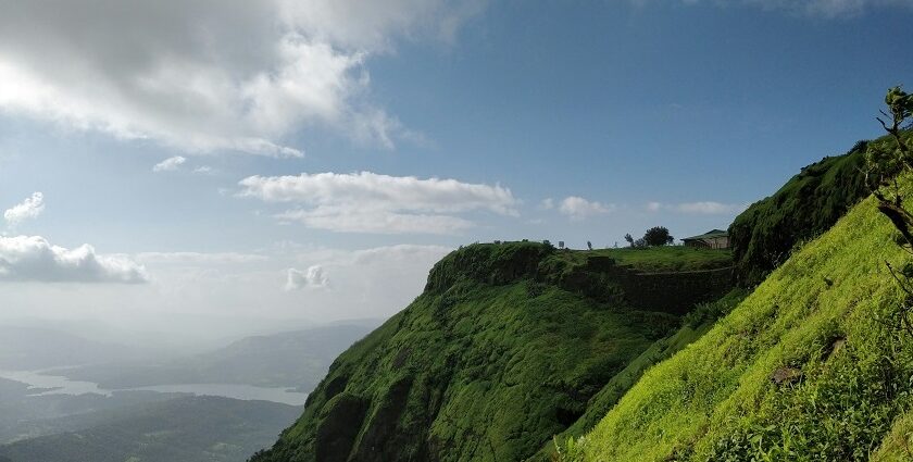 Explore places to visit in Pune for couples at night with scenic views and cosy cafes.