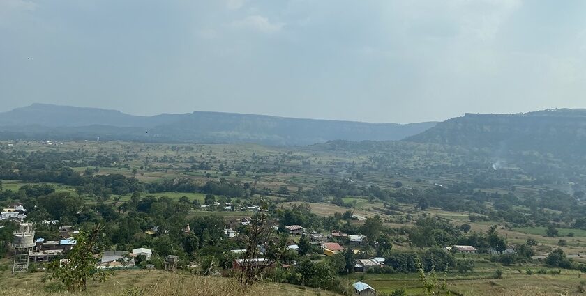 A picture of Satara wide which shows the lush greenery all around the hill station.