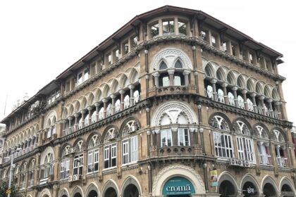 Several places to visit in South Mumbai offer a vibrant cultural hub of art and nature.