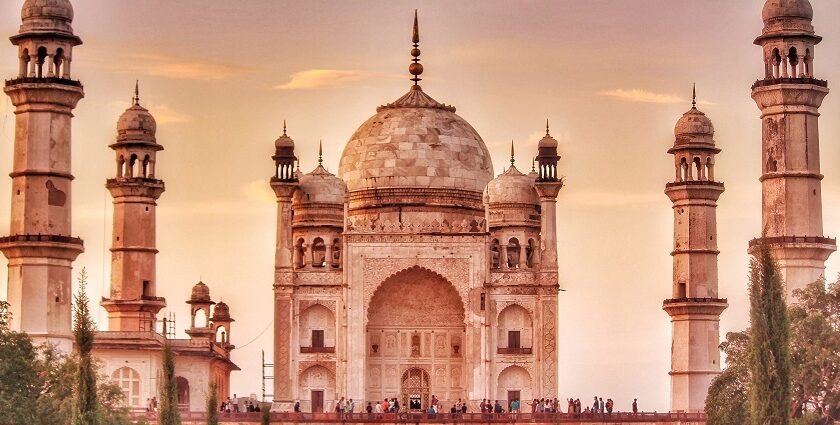 A glimpse of Bibi Maqbara - one of the places to visit near Aurangabad within 100 km.