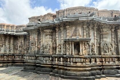 A low-angle shot of Belur Temple during a cloudy day for every traveller to visit.