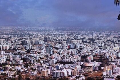 An image of Nashik Skyline taken from Pandav Lavi, which is one of the best places to visit near Nashik in monsoon.