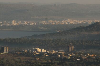 An aerial picture of the Pune city skyline, offering a beautiful landscape view.