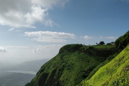 A view of the places to visit in Pune with family-friendly attractions and experiences.