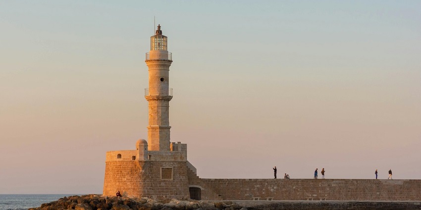 Pondicherry Lighthouse provides stunning coastal views and rich maritime history.