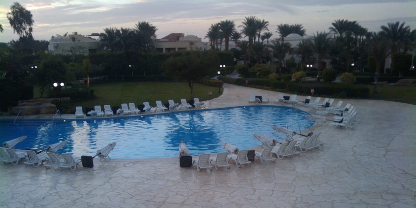 Image of elegant poolside setting for exclusive parties and events