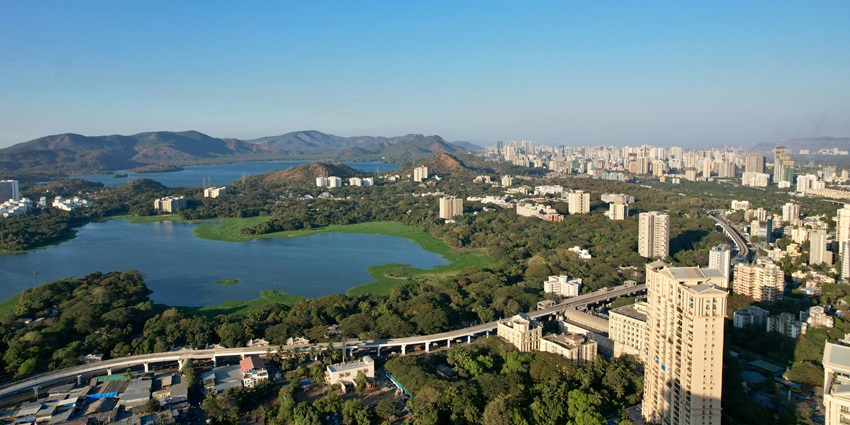 A glimpse of the scenic artificial Powai lake in Mumbai, perfect for monsoon visits.