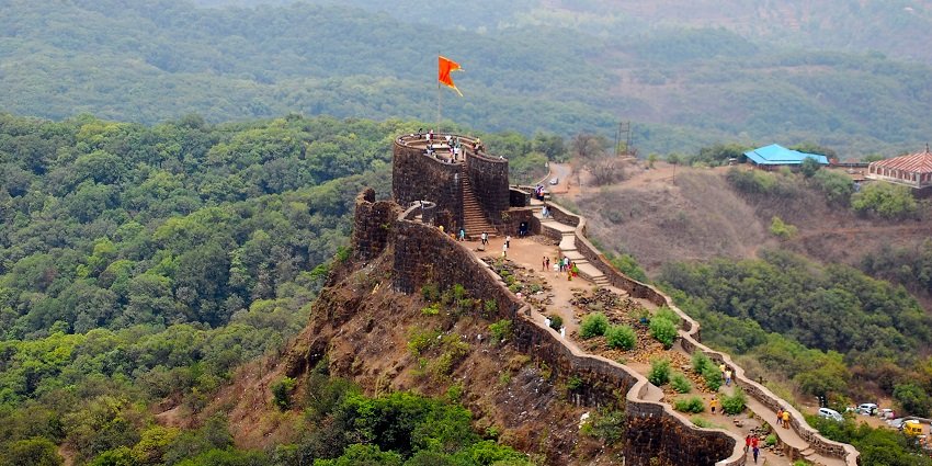 A view of Pratapgad Fort, one of the best places to visit near Kavlya Fort, Maharashtra.