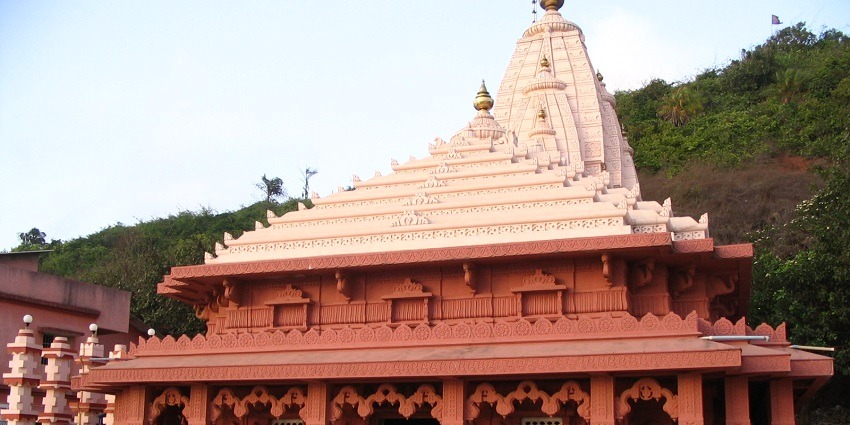 This is the temple where famous Suvarna Ganesha Idol was established