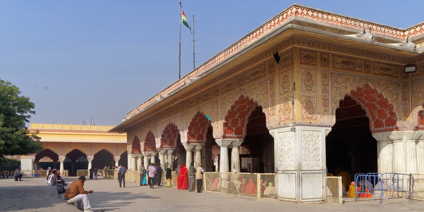 Govind Dev Ji Temple in Jaipur, a revered Krishna temple in Rajasthan