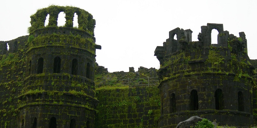 Raigad Fort, the historic fortress with stunning views and rich heritage.