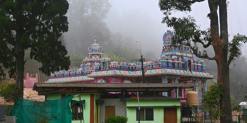 Raja’s Seat, a place to visit near Virajpet, is a famous monument for every traveller.