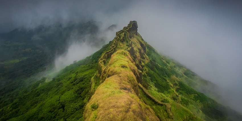 A serene view of the iconic Rajgad Fort, one of the famous forts in Maharashtra.