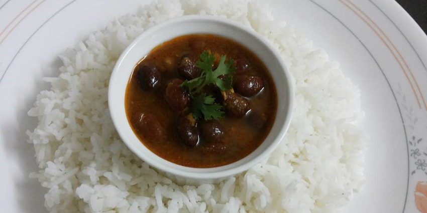 Rajma chawal is a full on meal served on the streets of Panchkula