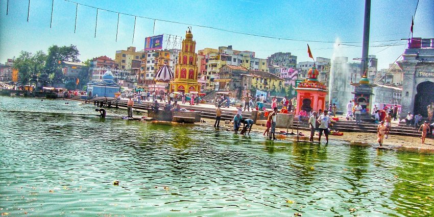 Ram Kund is a sacred water tank surrounded by temples and thronged by many visitors