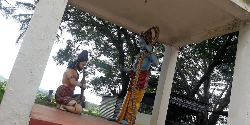 Visit the Ramar Temple in India - The temple has ancient roots and various ancient texts and inscriptions