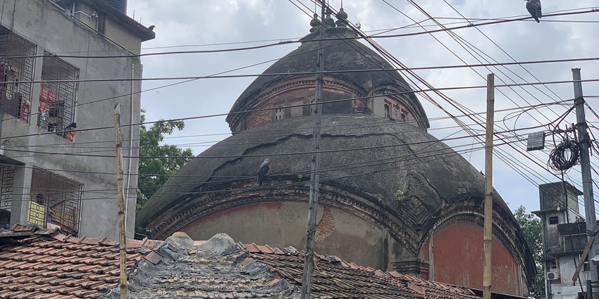 Rameshwar Shiva Temple, near Vijaydurg Fort, features intricate carvings and a serene atmosphere.