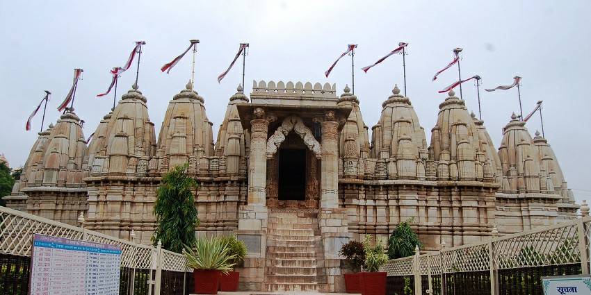 Rantej Jain Tirth, among the famous becharaji temples offers stunning architecture, intricate carvings, and serenity.