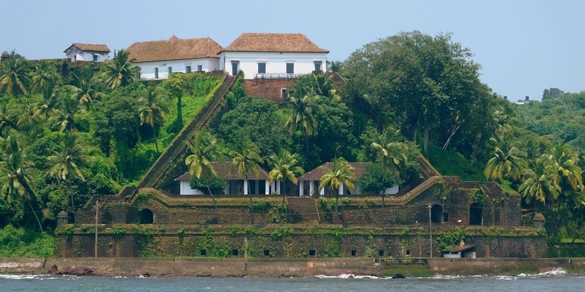 Reis Magos Fort is one of the top tourist attractions in Goa in monsoon season