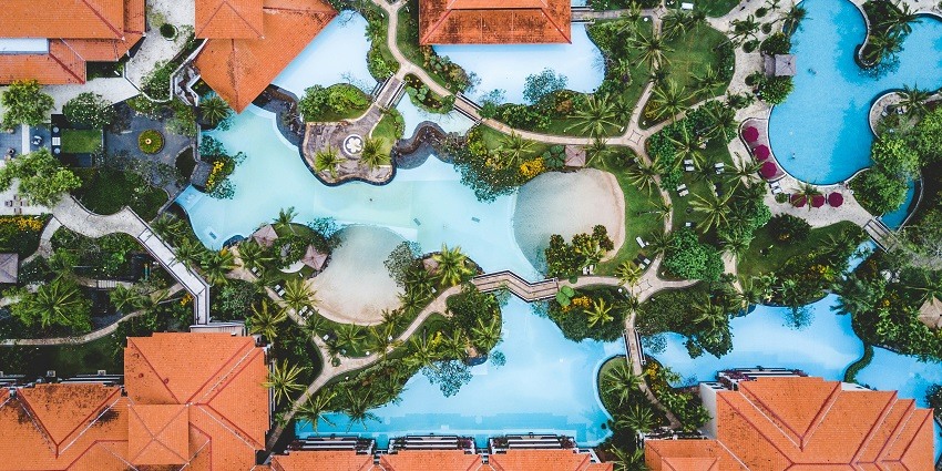 Enjoy a relaxing time in the wave pool where you can relax and float in the wave cycles