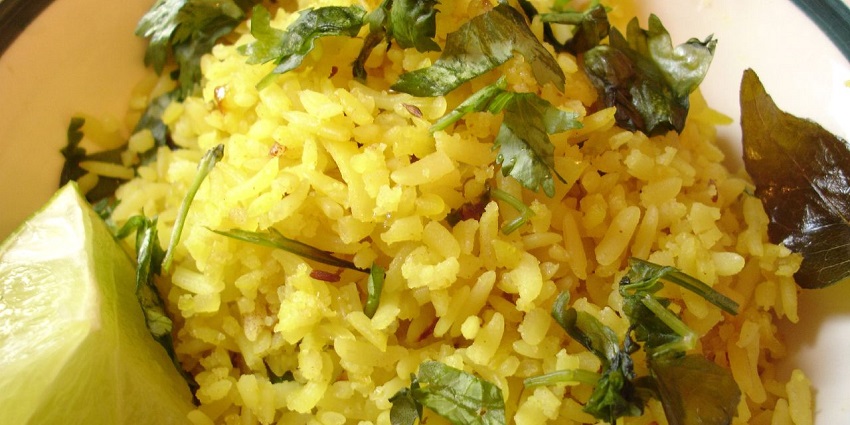 An image of delicious food options at Shell City Water Park Indore's food stalls.