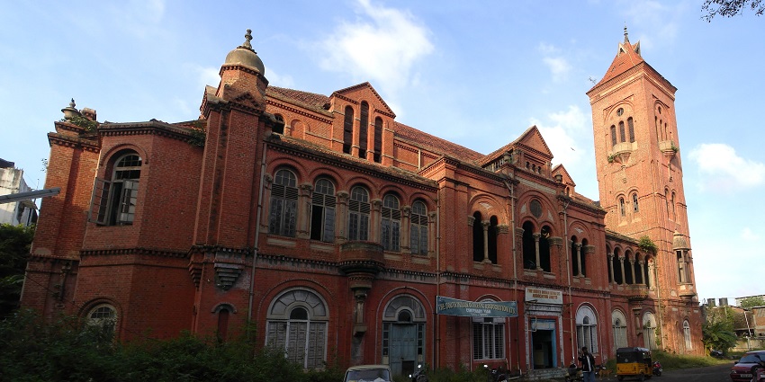 The Residency of Robert Clive showcases colonial history and architecture.