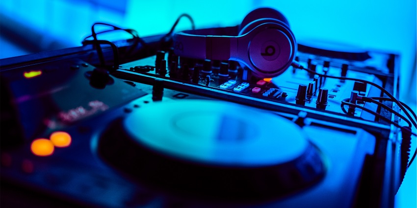Stylish club hosting diverse electronic music and lively events.