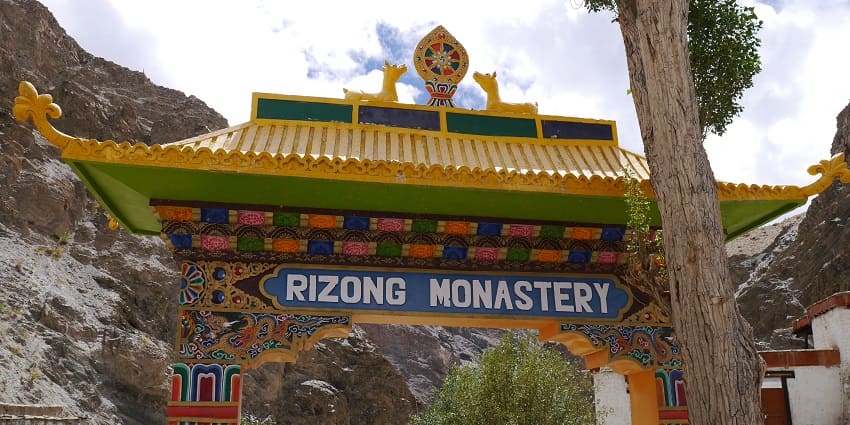 Rizong, also known as the ‘paradise for meditation’ is a must-visit near Likir Monastery.