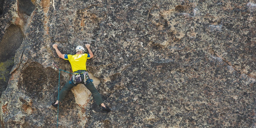 Challenge yourself with thrilling climbs on gravel rock formations in Koadikanal, Tamil Nadu.