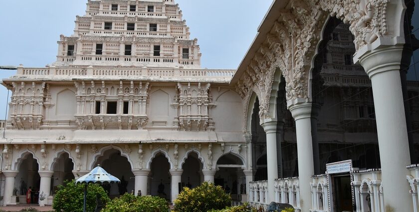 Royal Palace Museum showcases Tamil Nadu's rich history and culture.