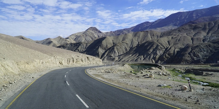 An enchanting view of Rumtse to Kibber, a mesmerising abode for Ladakh trekking.