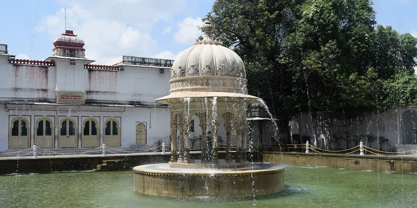 Ornate fountains, lotus pools and intricate marble pavilions in Saheliyon Ki Bari