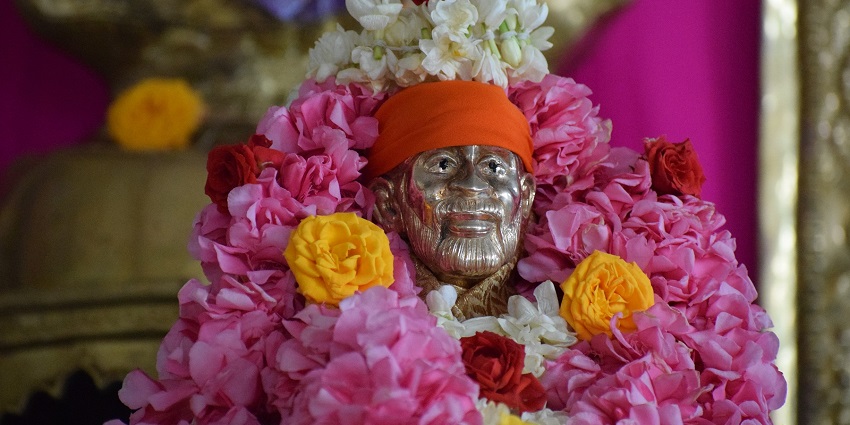 The mandir in Goregaon is one of the most amazing Sai Baba temples in Mumbai for all.