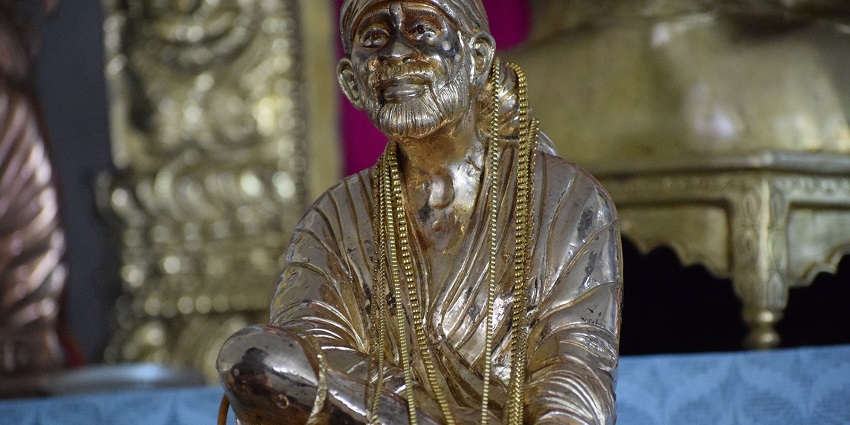 The mandir in Mahim is one of the most serene and breathtaking places to visit for all.