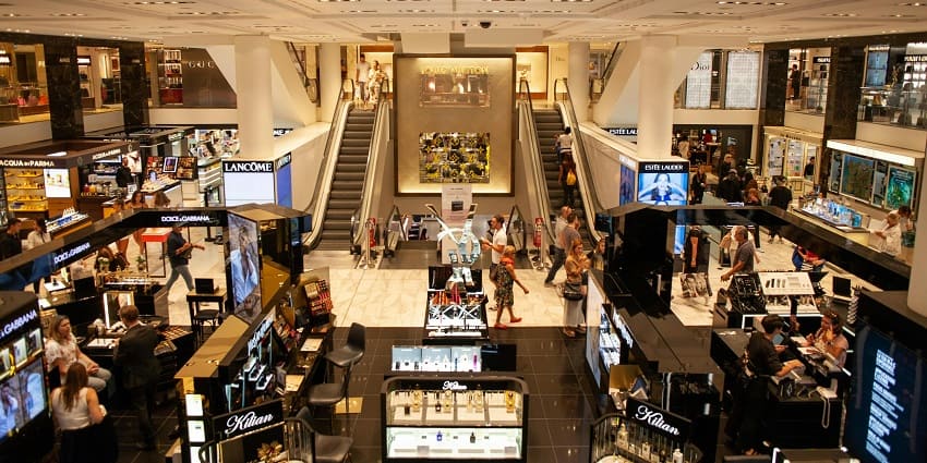 Sai Murli Shopping Complex, a place for budget-friendly shopping in Shirdi