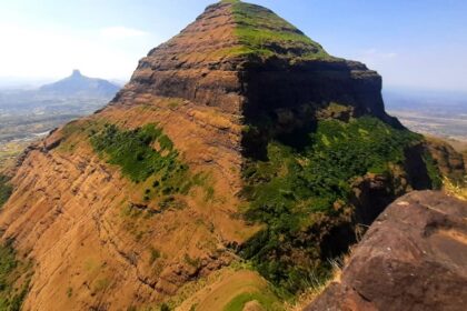 A glimpse of the towering peaks and lush greenery, a hotspot in Maharashtra.