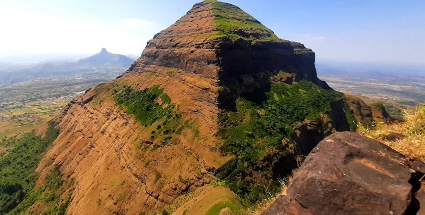 A glimpse of the towering peaks and lush greenery, a hotspot in Maharashtra.