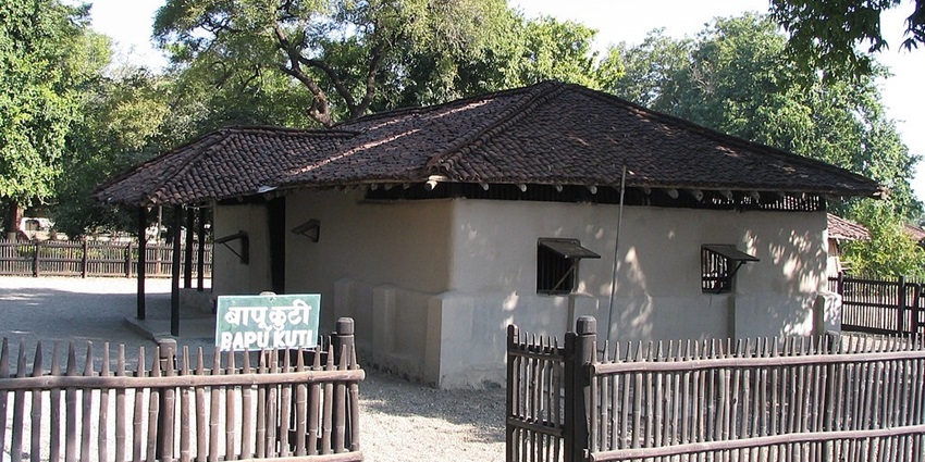 Spiritual retreat dedicated to Saint Samarth Ramdas, fostering tranquility.