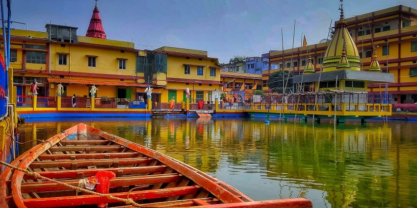 A serene glimpse of Sandipani Ashram, one of the famous places to visit in Ujjain.
