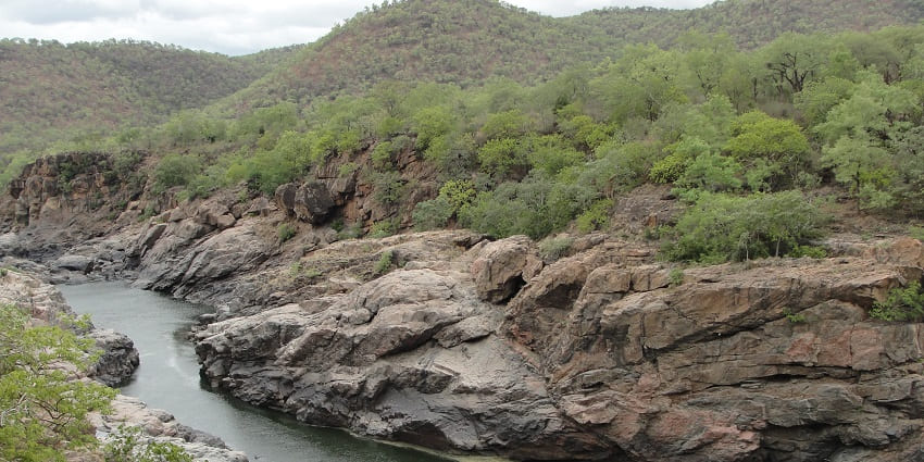 Sangama and Mekedatu are among the top stunning places to visit near Kanakapura.