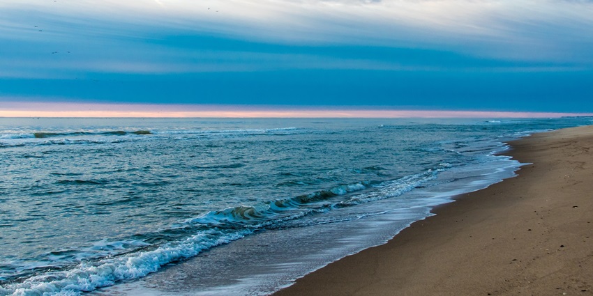 Sankeshwar Beach is a peaceful retreat for families and couples and is one of the best beaches near Honnavar