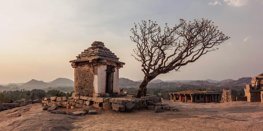 Ruins of the temple on top of a hill in Hampi - Places near Nashik for weekend