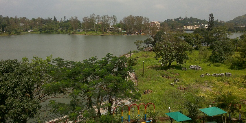 A view of the Saputara Lake, a tourist destination near Hatgad Fort, Maharashtra.