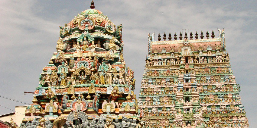 Sarangapani Temple stands out among the temples in and around Kumbakonam.