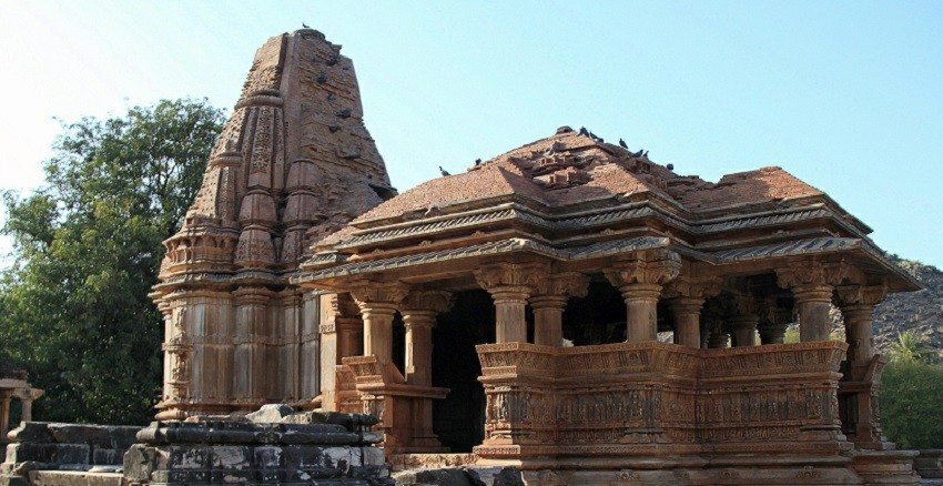 An image showing the ancient Sas-Bahu Temple in Udaipur, known for its beautiful carvings.